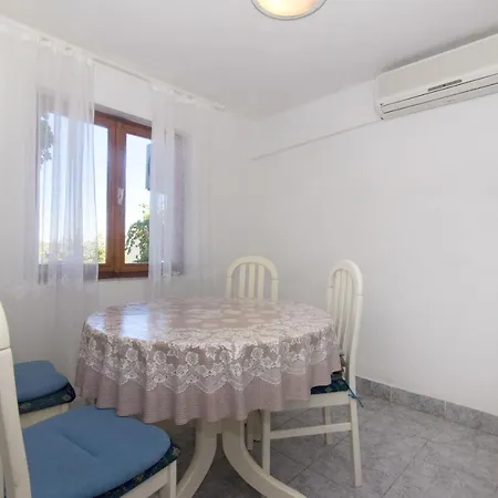 Jaksa Apartment *